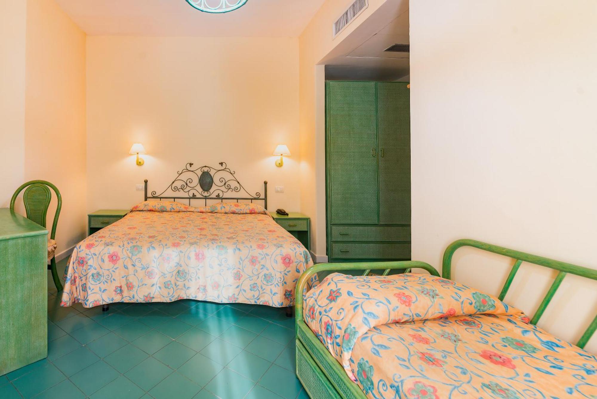 Hotel Terme Zi Carmela Forio di Ischia Esterno foto
